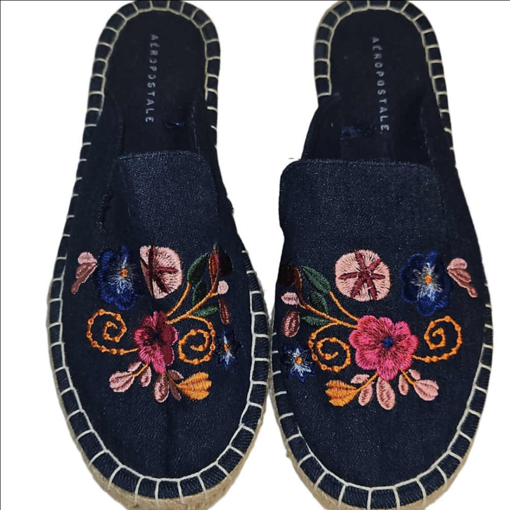 Aeropostale Women's Navy Floral Mules Size 9